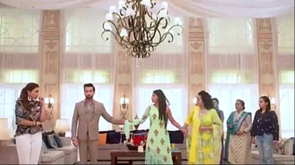 TRP of Indian Serials - Anika upset over falling in love with Shivay in  Ishqbaaz Tia tells Shivay to decide her dress as they both should be  color-coordinated. He tells he has