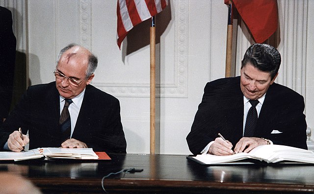 INF Treaty Signing US-Russia