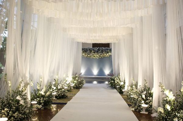 Getting Married Soon Have A Look At Wedding Entrance Decor Ideas