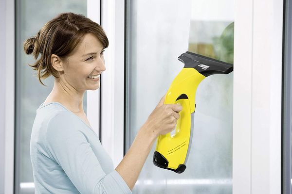 window-vacuum-cleaner (1)