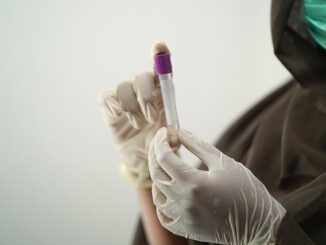 vinyl gloves