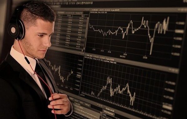 trade-2328525_640 (1) alogrithm trading for beginners