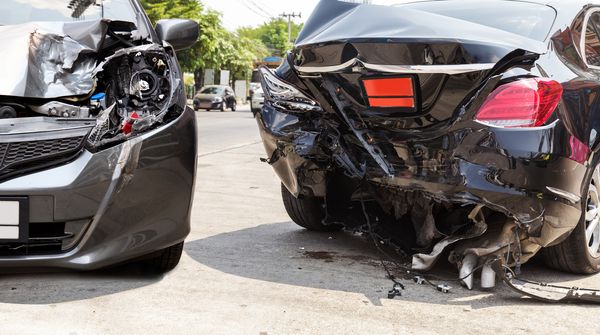 7 Things You Need to Do After a Car Wreck
