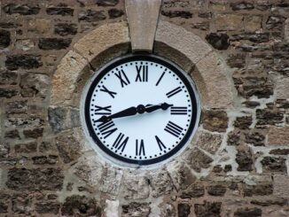 types of wall clocks